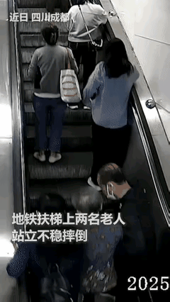 标题：无畏的守护者：英雄般的武警战士
